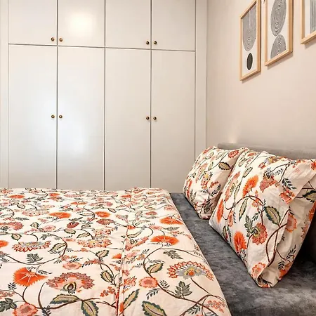 With Free Parking In The Building Larissa