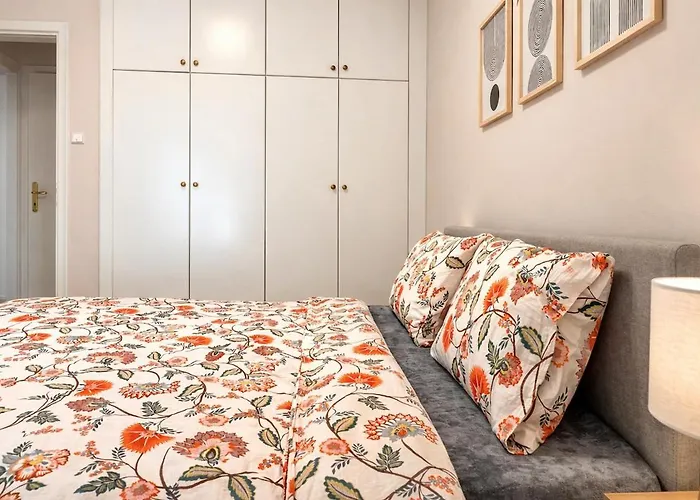 With Free Parking In The Building Larissa